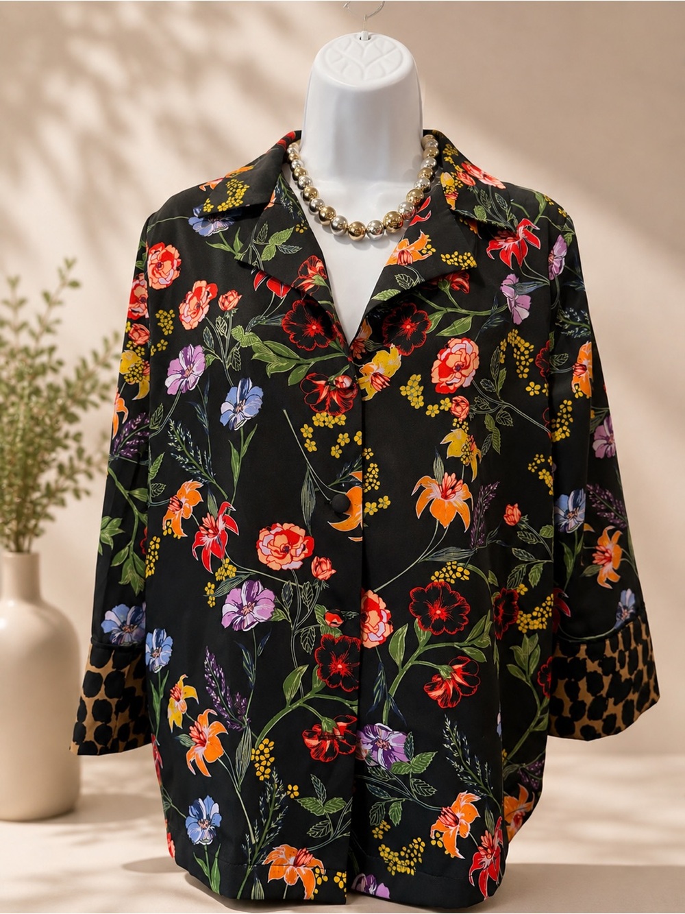 Who What Wear - Floral Button-Front Black Women's Top